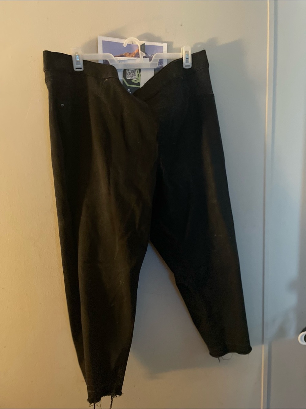 Terra & Sky Black Ankle Crop Jeans with Frayed Hem